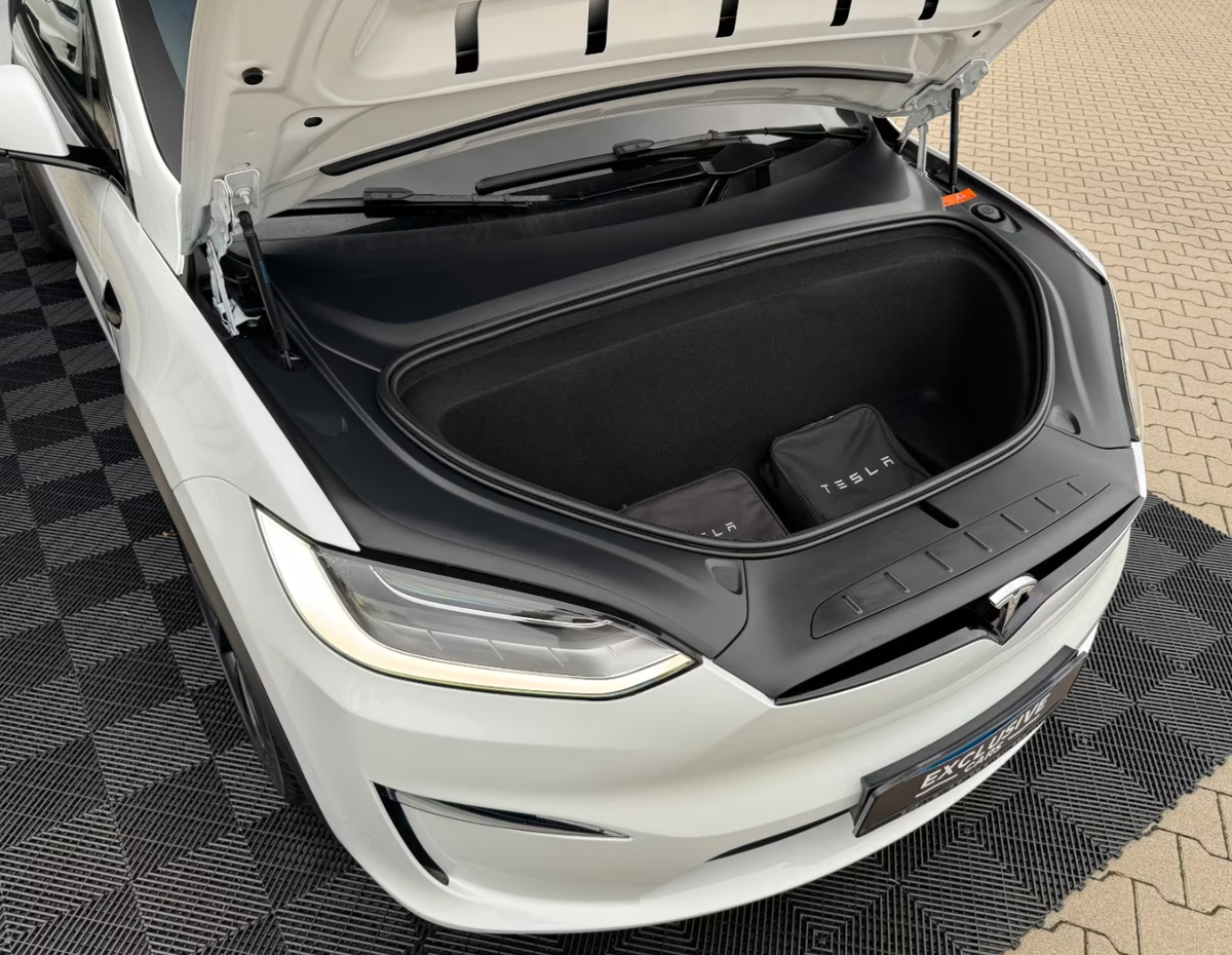 Tesla Model X Dual Motor Palladium/7 places/Pilote Automatique Amélioré/Attelage/TVA