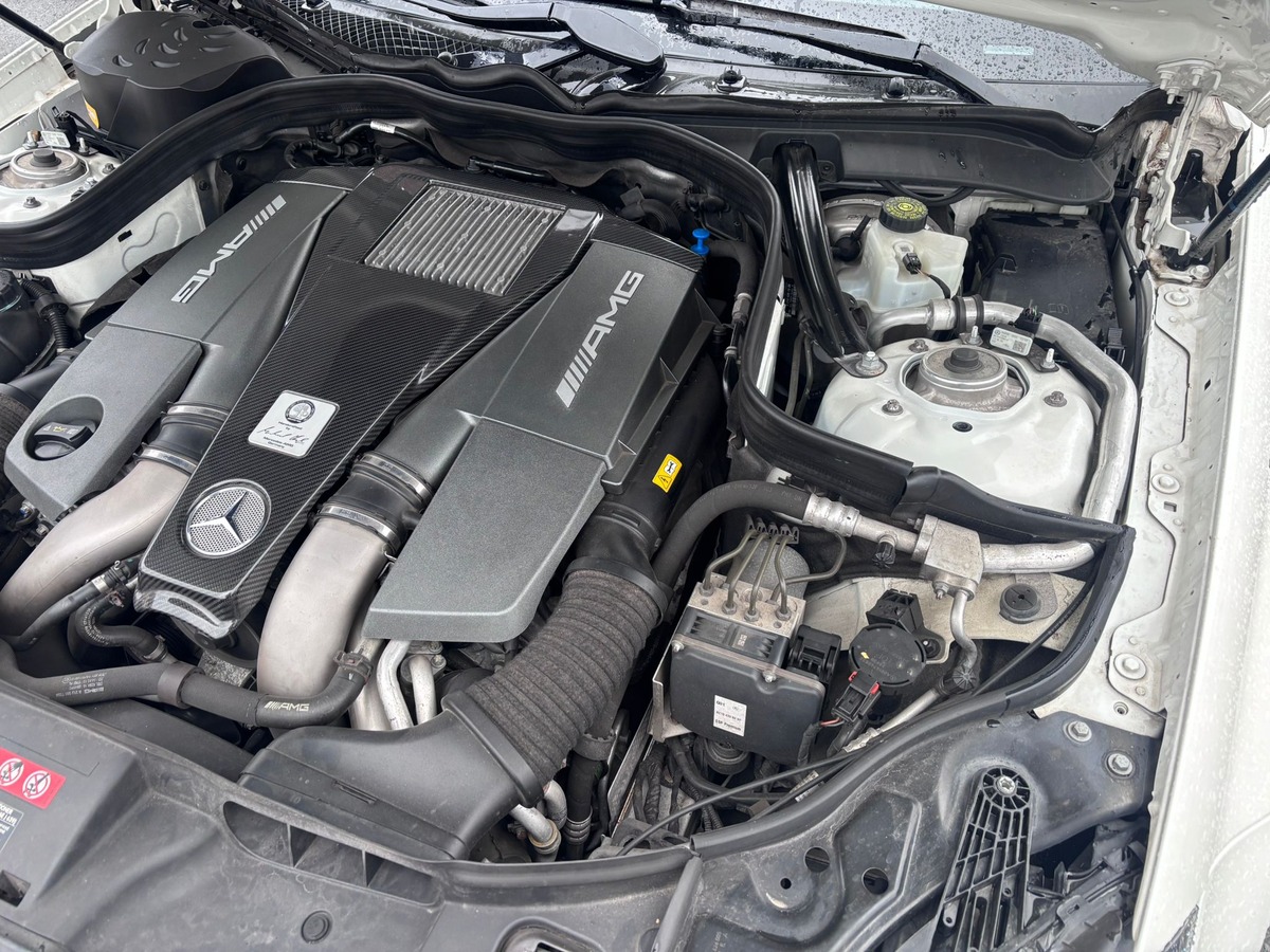 Mercedes-Benz CLS Shooting Brake 63 S AMG 585 - 4 MATIC - Garantie