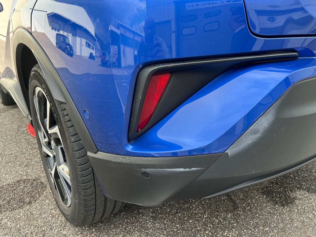 Toyota C HR 1.8 HYBRIDE 122ch COLLECTION, Cuir Alcantara, Sièges chauffants, Caméra de recul, JBL
