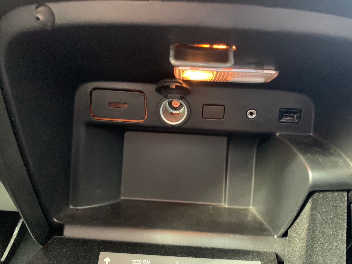 Citroën C4 SpaceTourer 120 chevaux | Live | Régulateur vitesse | Apple car Play Android auto | GPS