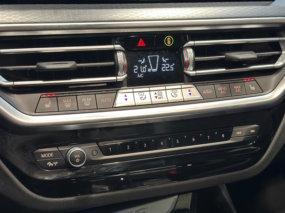 Bmw X3 xDrive 30e 292 cv BVA8 M Sport - TOIT PANO - HARMAN KARDON - HUD - Garantie 2027 - TVA / LOA