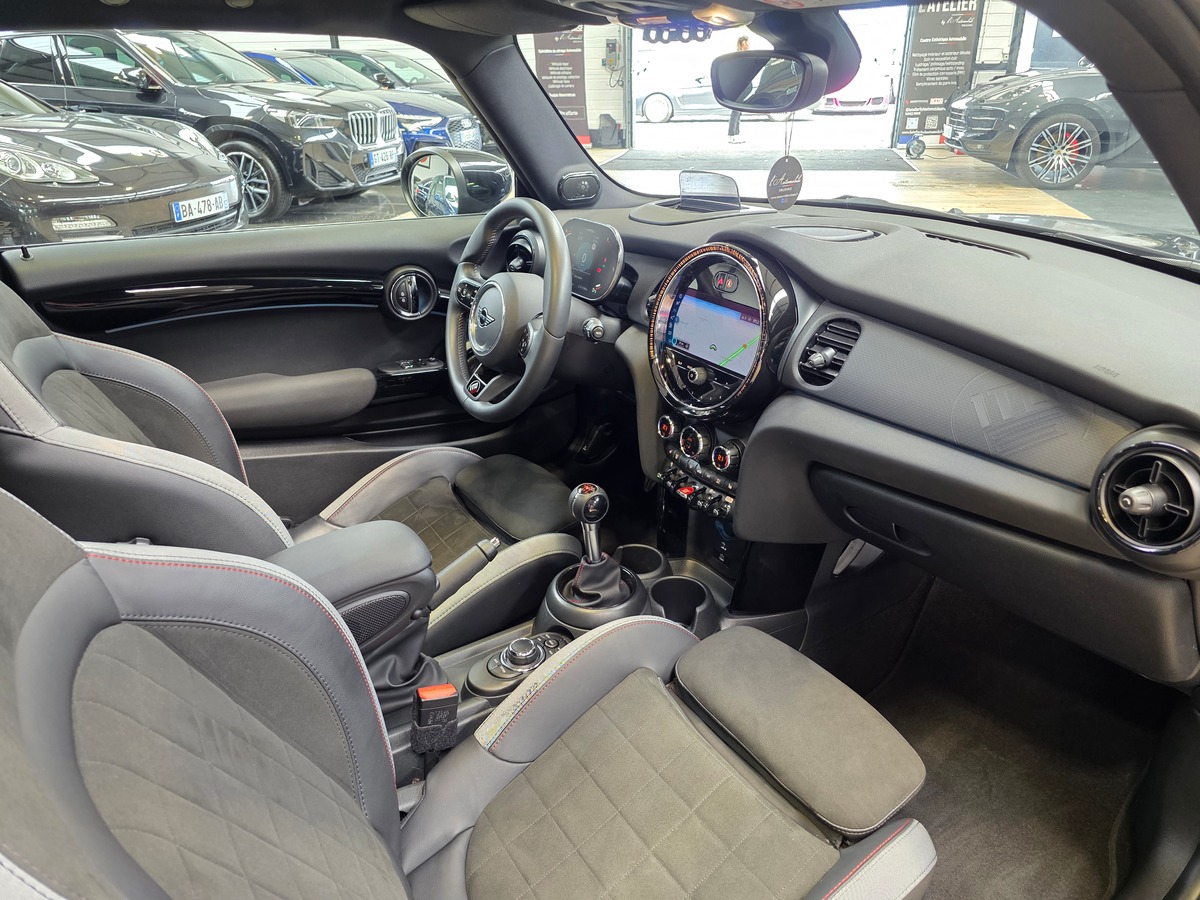 Mini Mini JCW III JOHN COOPER WORKS 1to6 EDITION // EDITION LIMITEE 999 EXEMPLAIRES MONDE