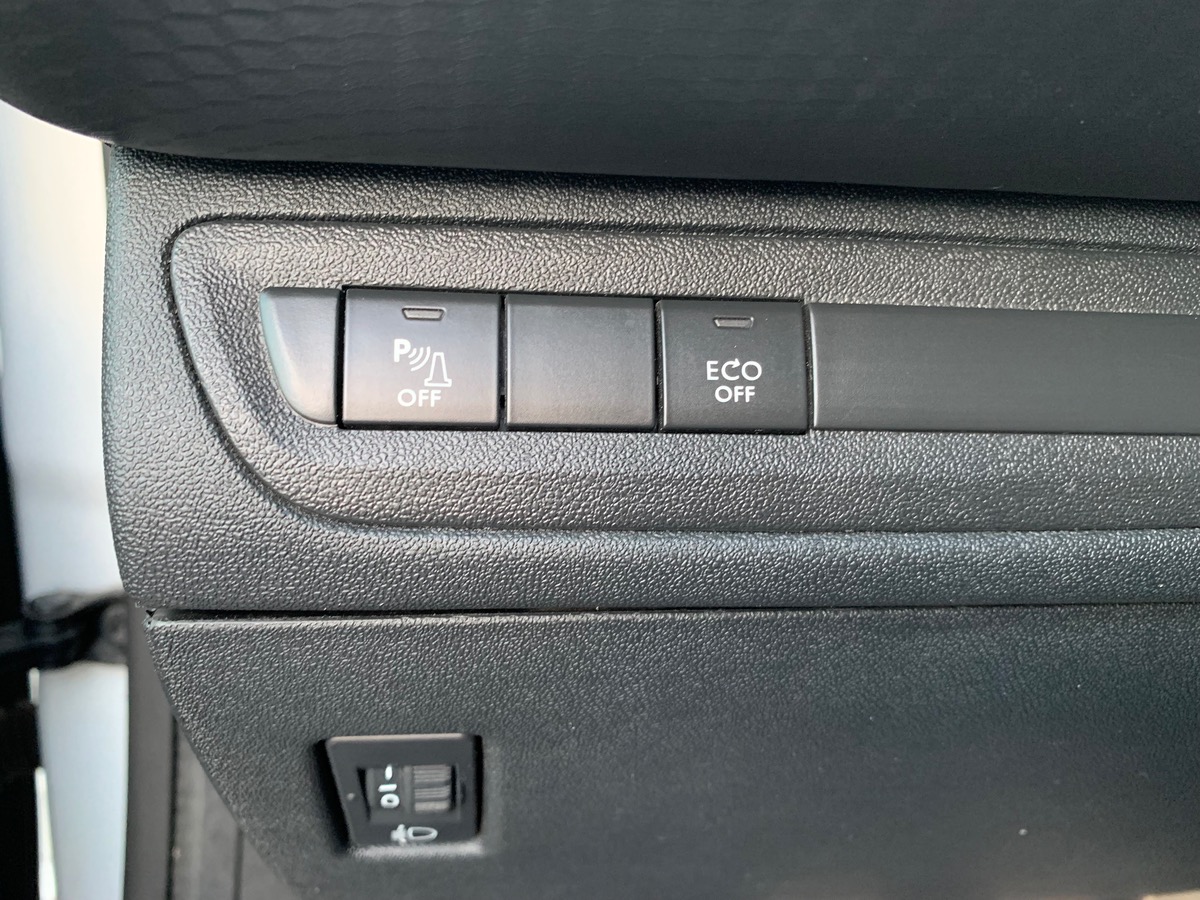 Peugeot 2008 120 ch | Crossway | Caméra de recul | Toit panoramique | GPS | Grip control