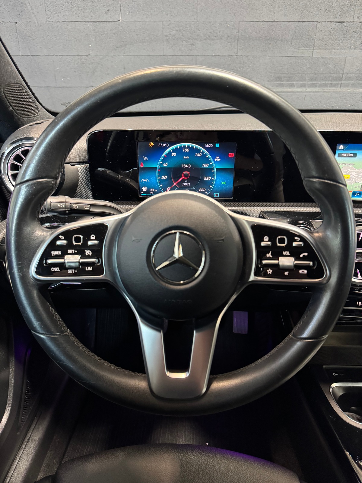 Mercedes Benz Classe A 160 1.3 109CH BVM6 PROGRESSIVE LINE (AMG LINE EXTERIEUR)