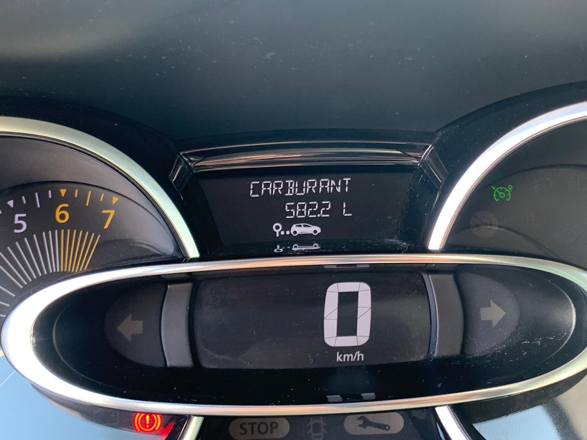 RENAULT Clio IV 75 chevaux | Limited | Caméra de recul | GPS | Bluetooth | Régulateur de vitesse