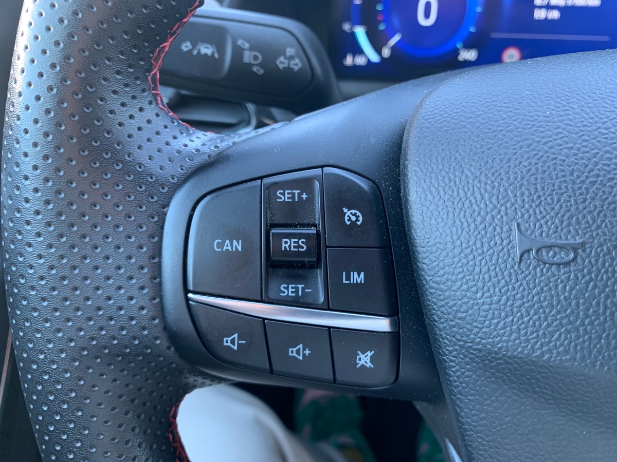 Ford Puma 125 | St-Line | 1iére MAIN | Attelage | Flexifuel équipé d'origine | Android Auto | Radar