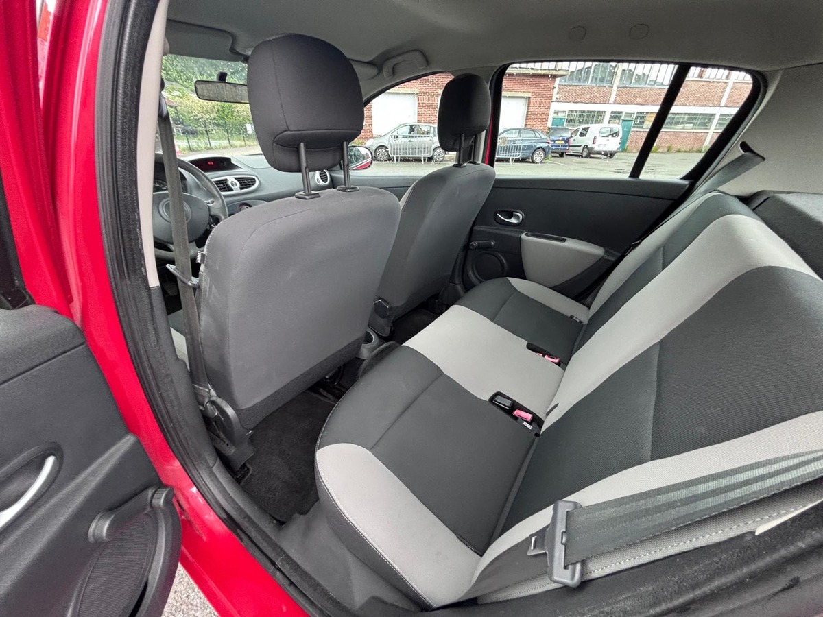 RENAULT Clio III 1.2 75cv - Première main - Garantie