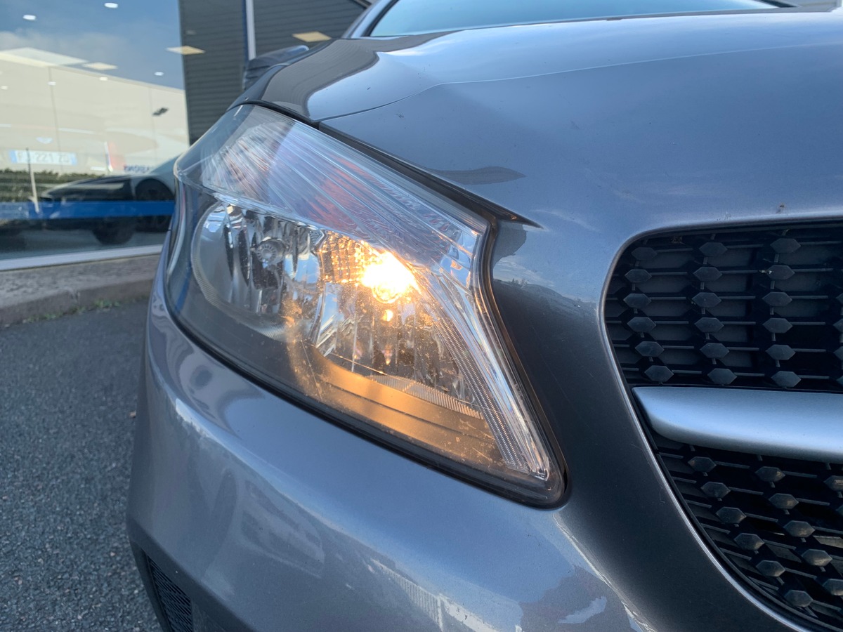 Mercedes-Benz Classe A 109 ch | Business | Caméra de recul | Régulateur de vitesse | Bluetooth | GPS