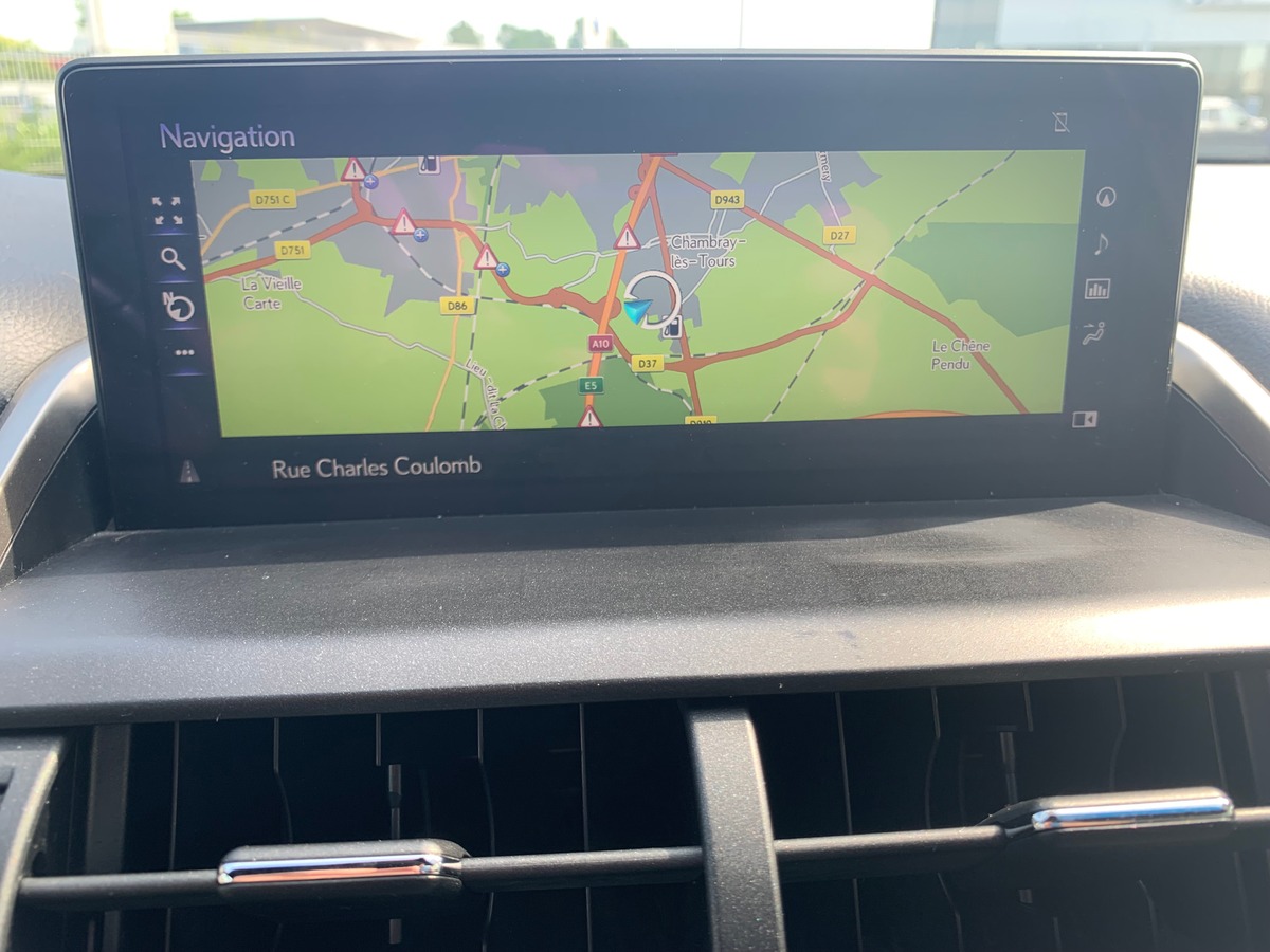 Lexus NX 300h 197 ch | F-SPORT 4WD | Caméra de recul | Siéges électriques | Toit panoramique | GPS