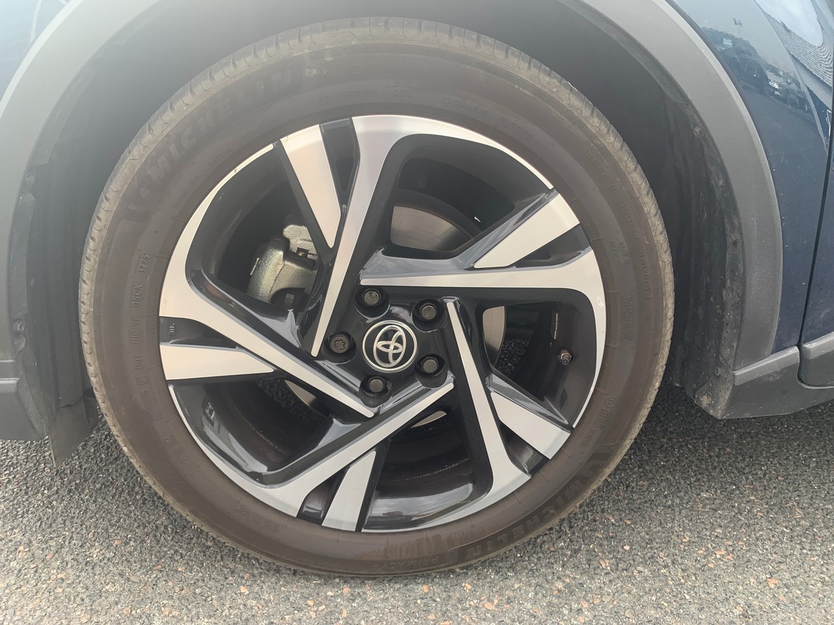 Toyota C-HR 122 chevaux | Design | Caméra de recul | Régulateur de vitesse | GPS | Hybrid essence