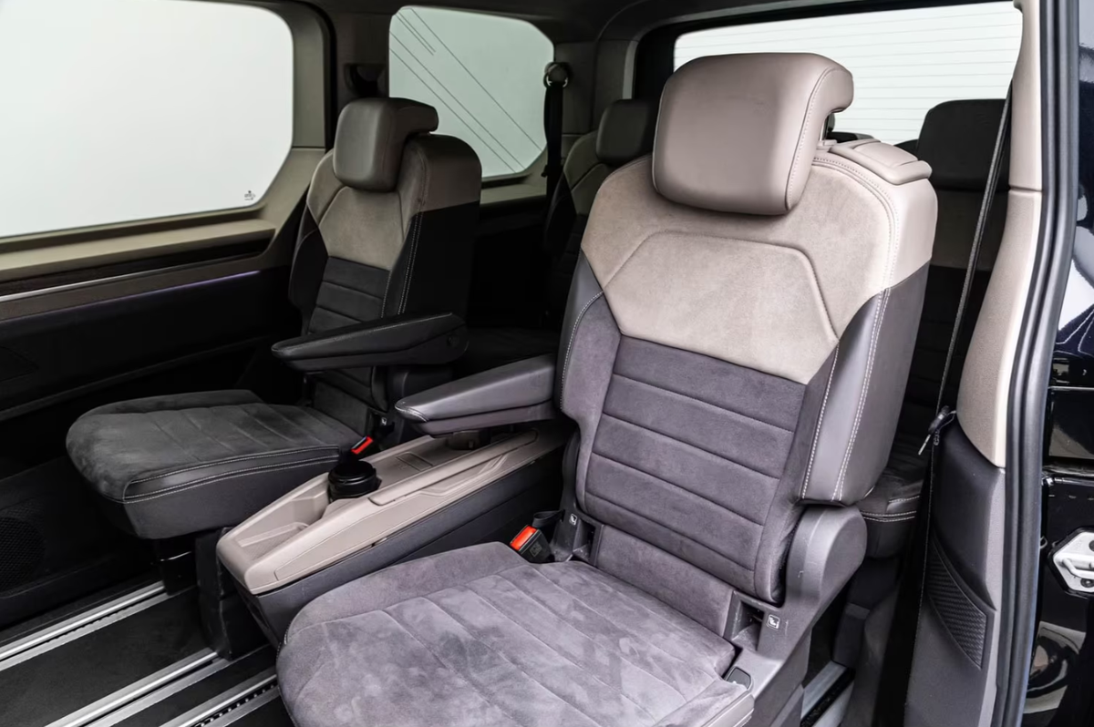 Volkswagen Multivan VII 1.4 eHybrid 218ch Style Court DSG6 - 7 places - Attelage