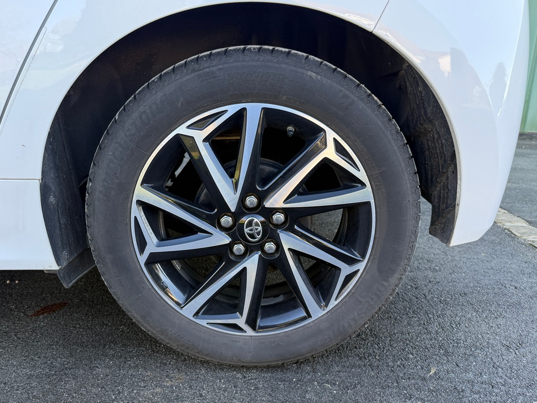 Toyota Yaris 70 VVT-I DESIGN