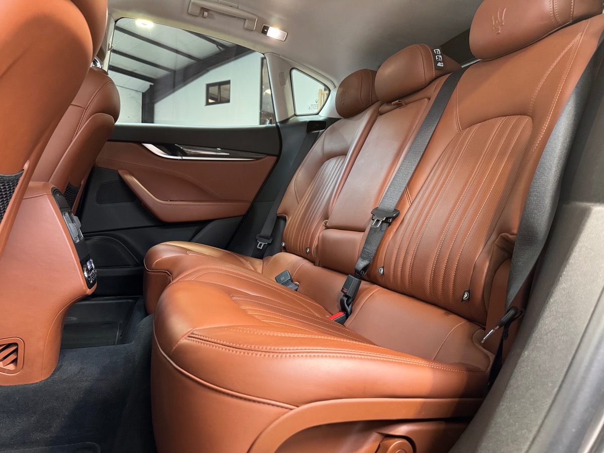 Maserati Levante 3.0 V6 TURBO 275CV CARBONE/360°