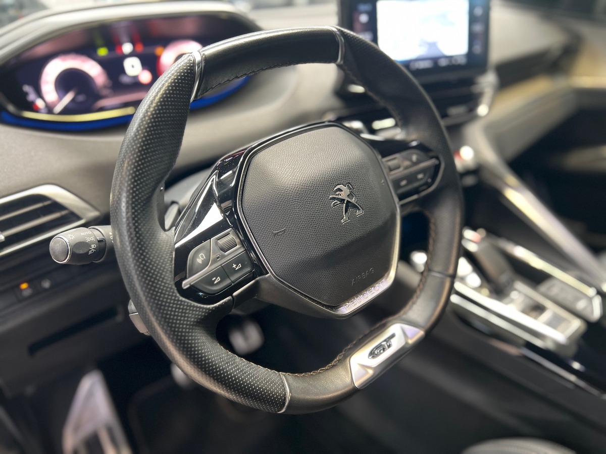 Peugeot 3008 II (2) GT 1.5 BLUEHDI 130 cv EAT8 S&S /TOIT PANORAMIQUE/CARPLAY/