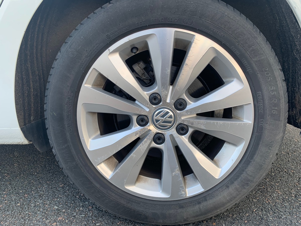 Volkswagen GOLF 7 105 ch | Confortline | Toit ouvrant | Régulateur de vitesse | Radar avant et arriére