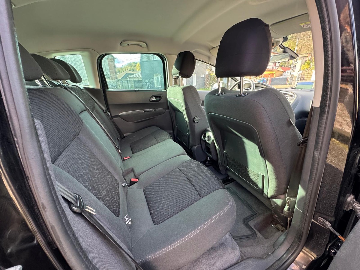 Peugeot 3008 phase 2 1.6 e-hdi 115cv Boite automatique Business Pack - garantie