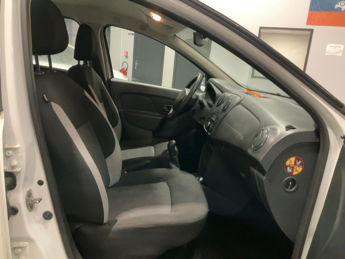 Dacia Sandero 1.2i 16v 75 Ambiance