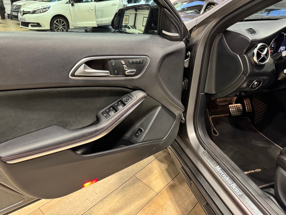 Mercedes-Benz Classe GLA 250 4MATIC 7G-DCT 211 AMG FASCINATION FULL