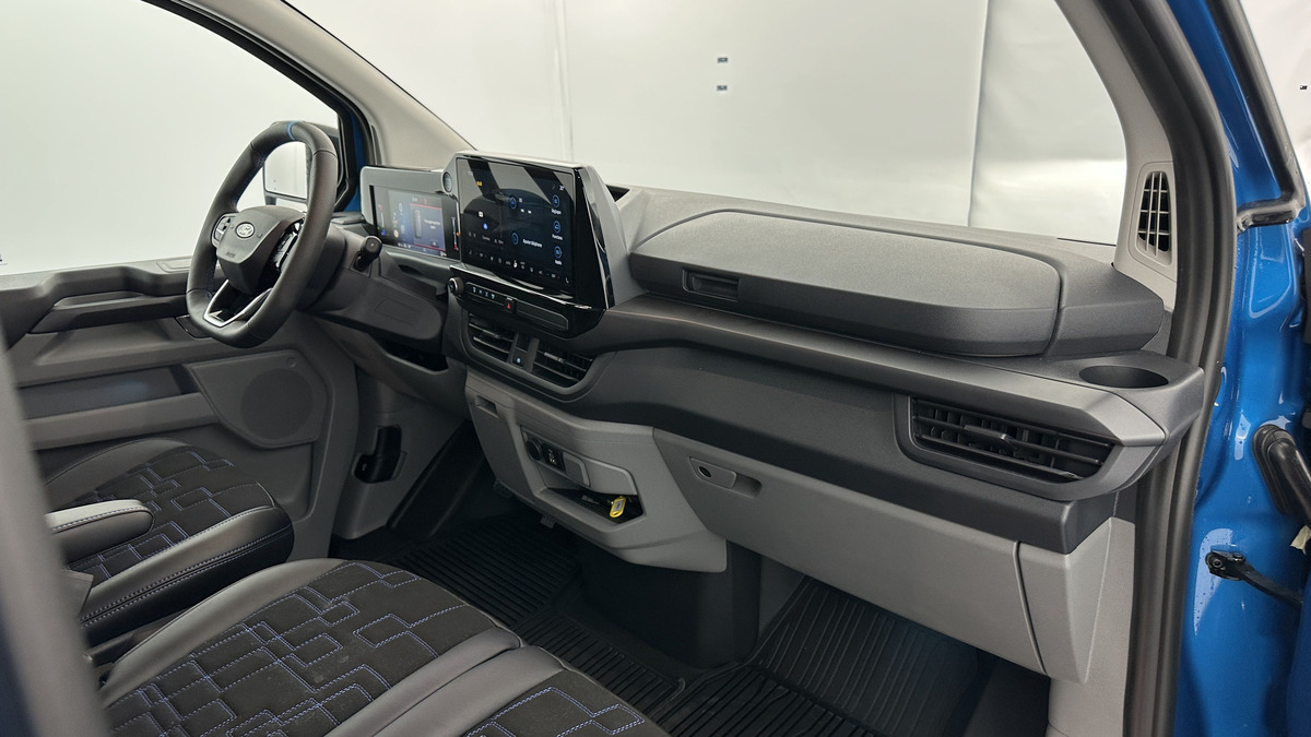 Ford TRANSIT CUSTOM 320 L2H1 2.0 EcoBlue 170ch MS-RT BVA8 AWD | 49600 euros hors taxes