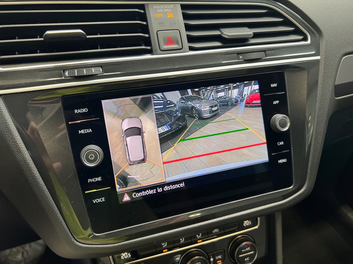 Volkswagen Tiguan II 2.0 TDI 150 DSG7 R-LINE  ATTELAGE/TOIT PANO/CARPLAY/
