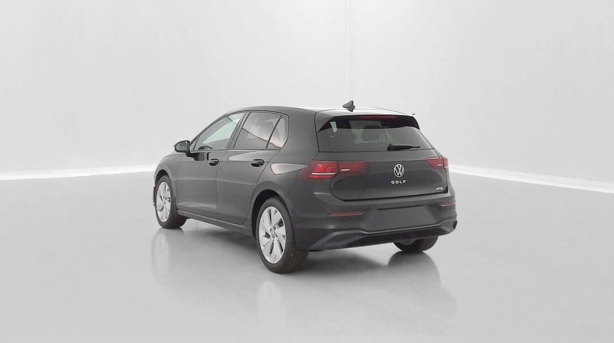 Volkswagen Golf 1.5 eTSI EVO2 | 150 ch | Life | DSG7 | Plusieurs coloris disponible