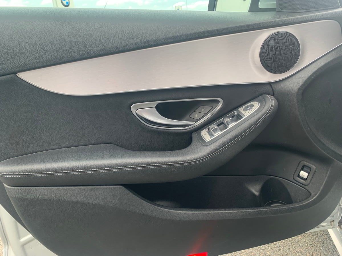 Mercedes-Benz Classe C IV (2) 200 Amg Line | 184 ch |  9G-TRONIC | Caméra recul | Sièges avant sport