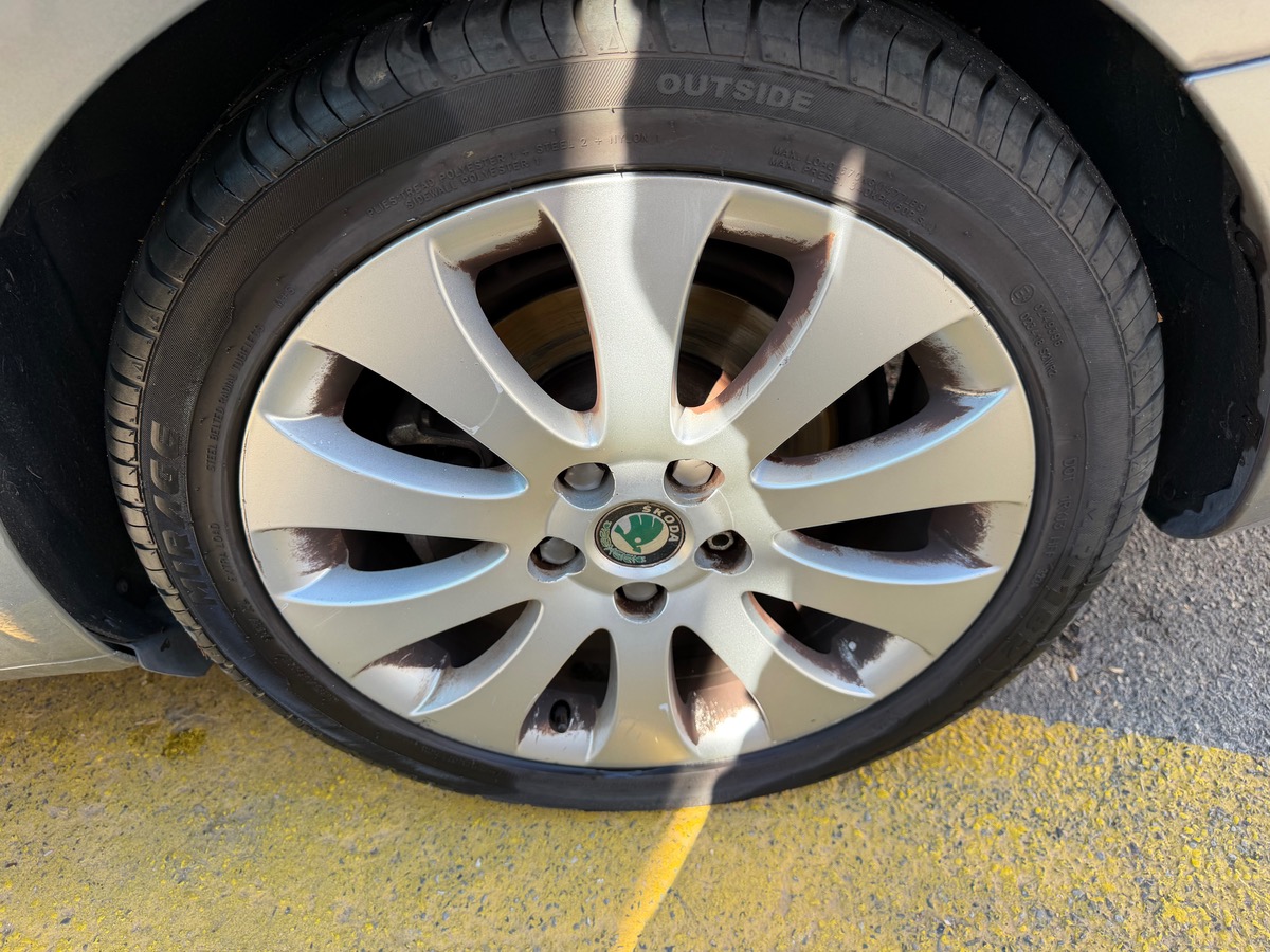 Skoda Superb 1.8 TFSI 160 CV / DSG7 / CarPlay / Elegance / Cuir Alcantara
