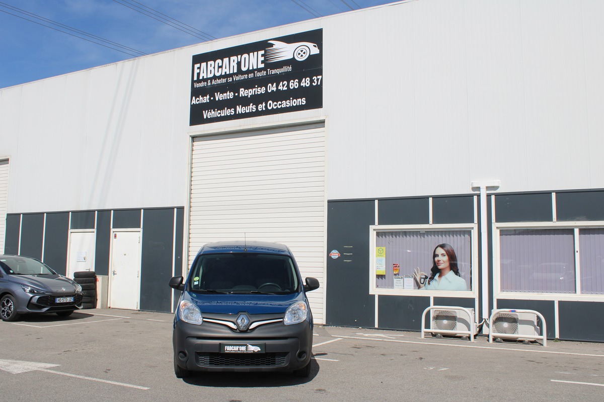 RENAULT Kangoo Express 1.5 Blue dCi 95ch Extra R-Link - PRIX HT -  TTC : 9 990 € - Garantie 12 Mois