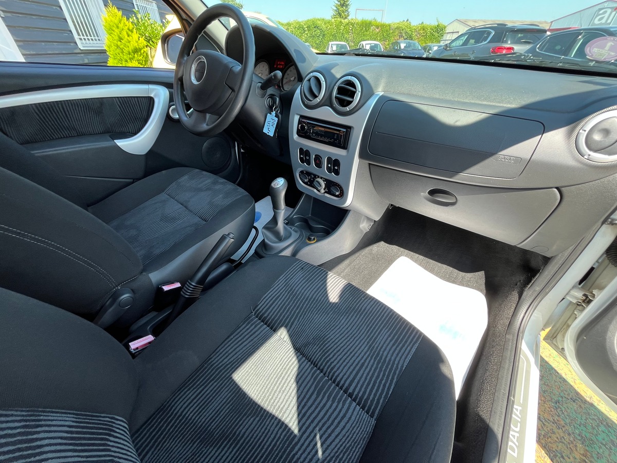 Dacia Sandero 1.4 MPI 75 CH ESSENCE GPL LAUREATE