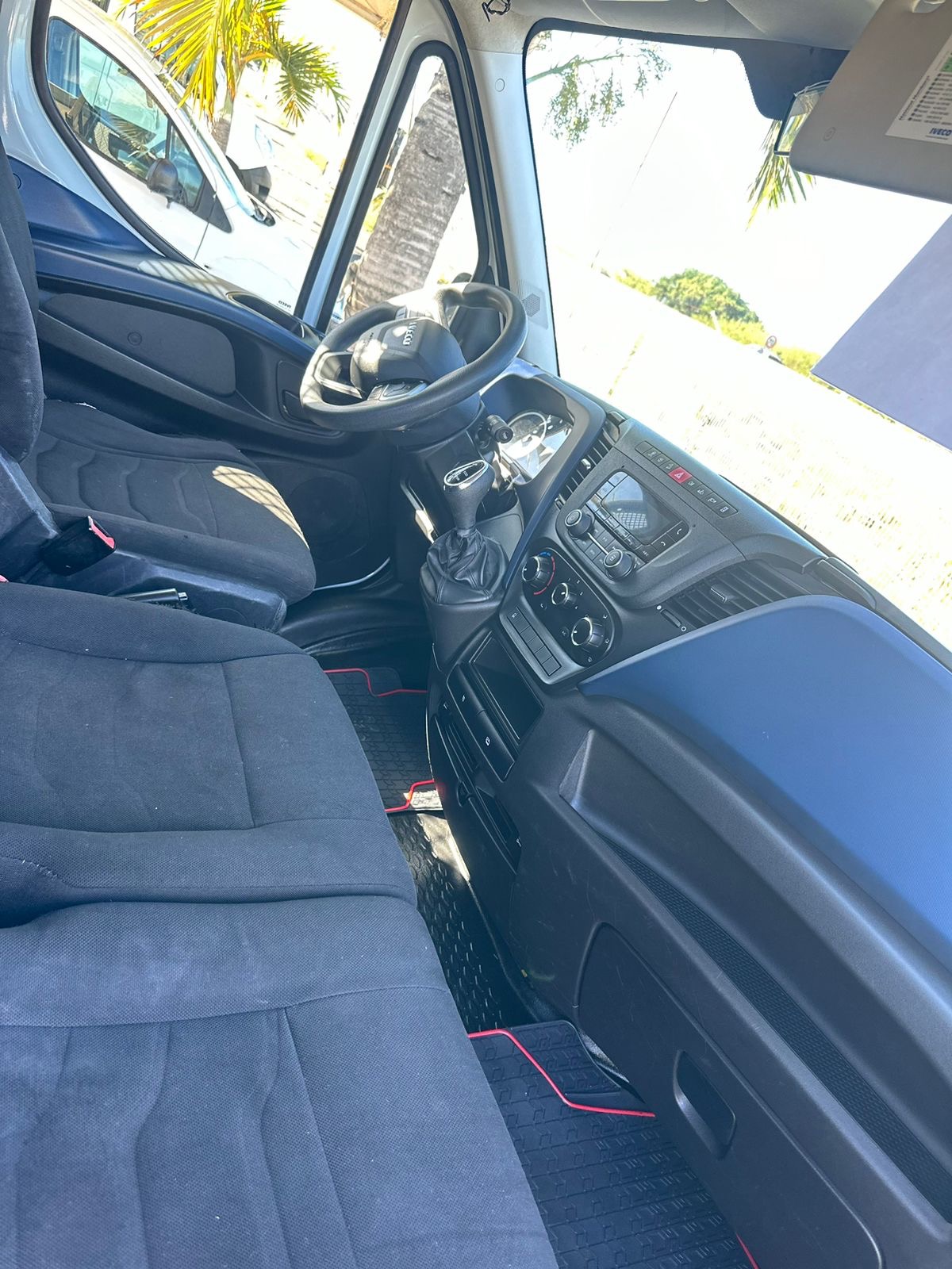 Iveco 35C18 BENNE 3.0L 182CH TRI BENNE 2020 BOITE AUTO