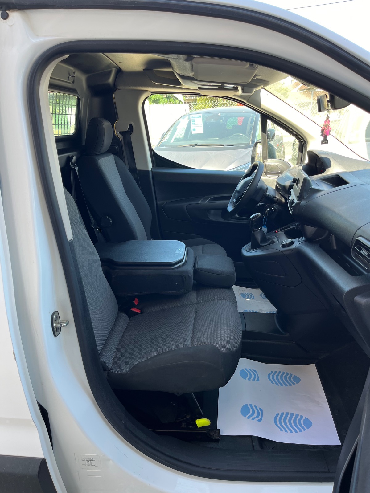 Peugeot Partner 1.5 HDI 76 CV / 1ERE MAIN / TVA RECUPERABLE