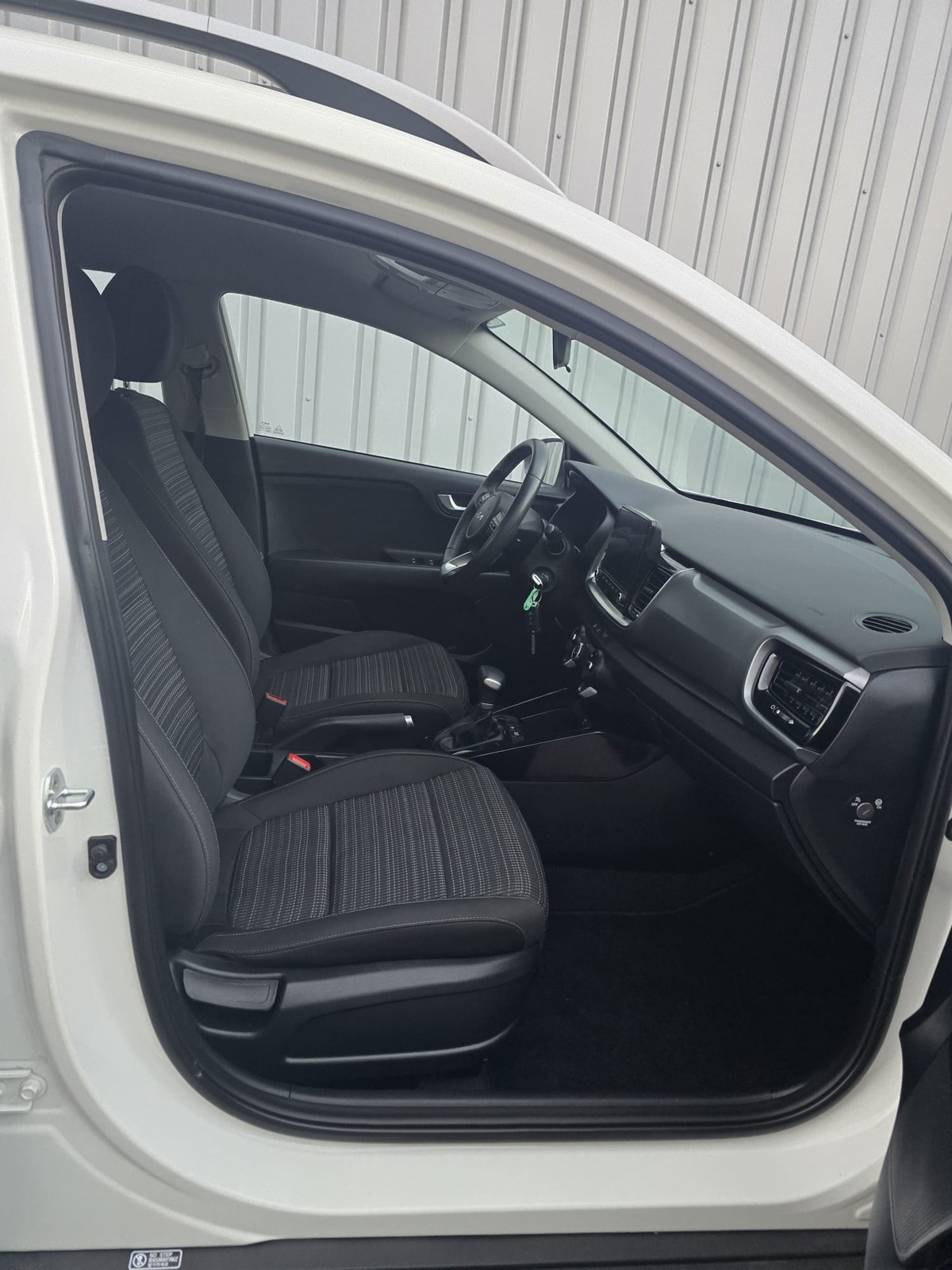Kia Stonic 1.0 T-GDi 120ch MHEV Active DCT7 "18000km" Garantie KIA Janvier 2030