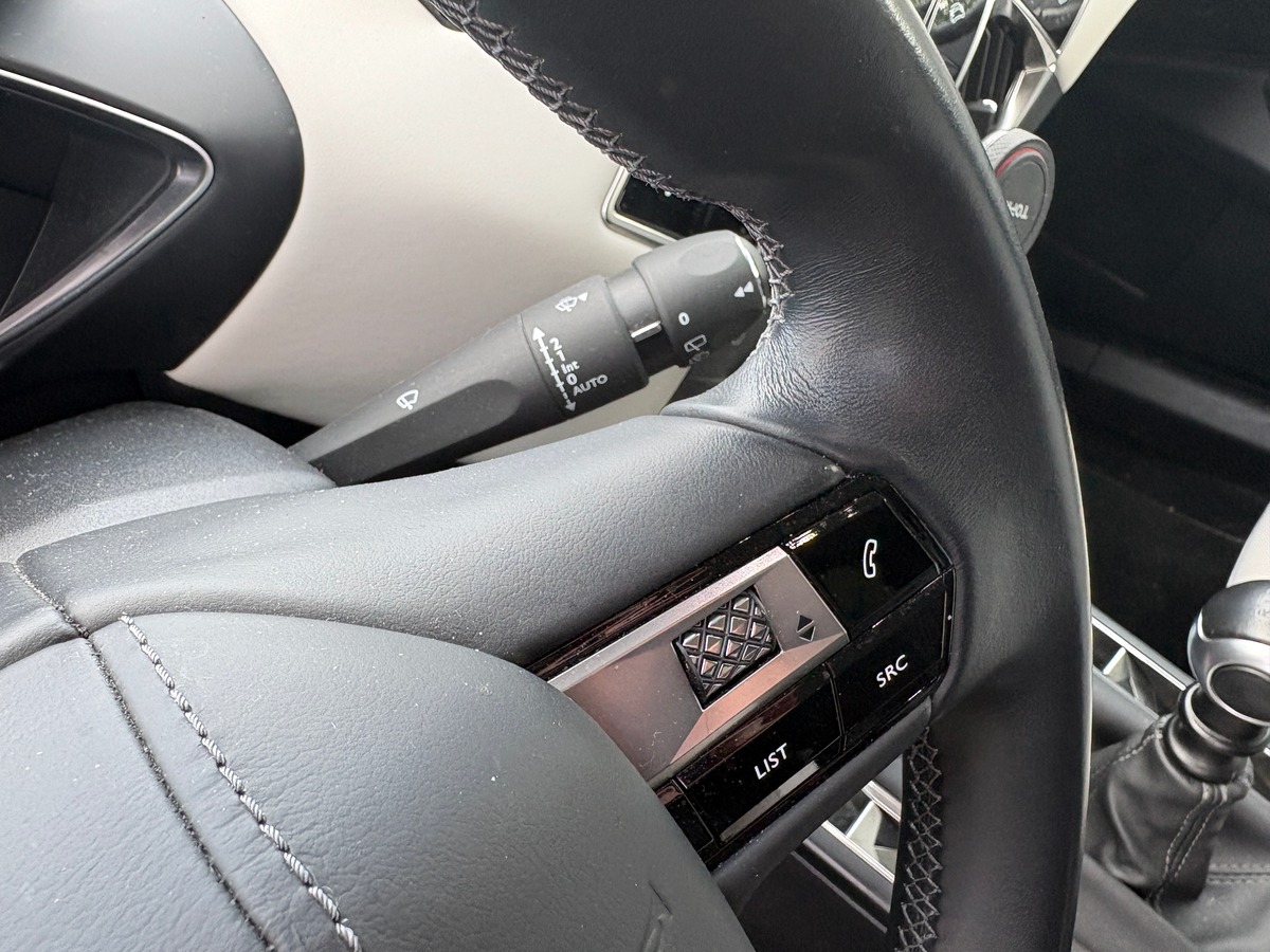 DS DS 3 - Crossback 1.2 THP 100ch - GARANTIE 12 MOIS