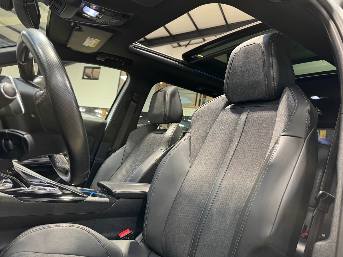 Peugeot 5008 2.0 BLUE HDi EAT8 180CV GT LINE 1ERE MAIN CARPLAY / ATTELAGE
