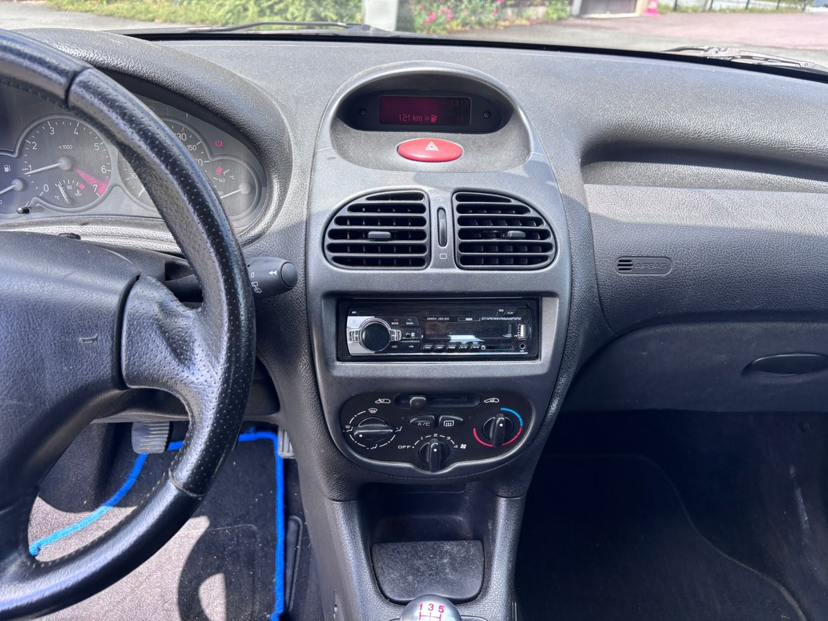 Peugeot 206 1.6 16v 110 XS 3p - Prête à partir