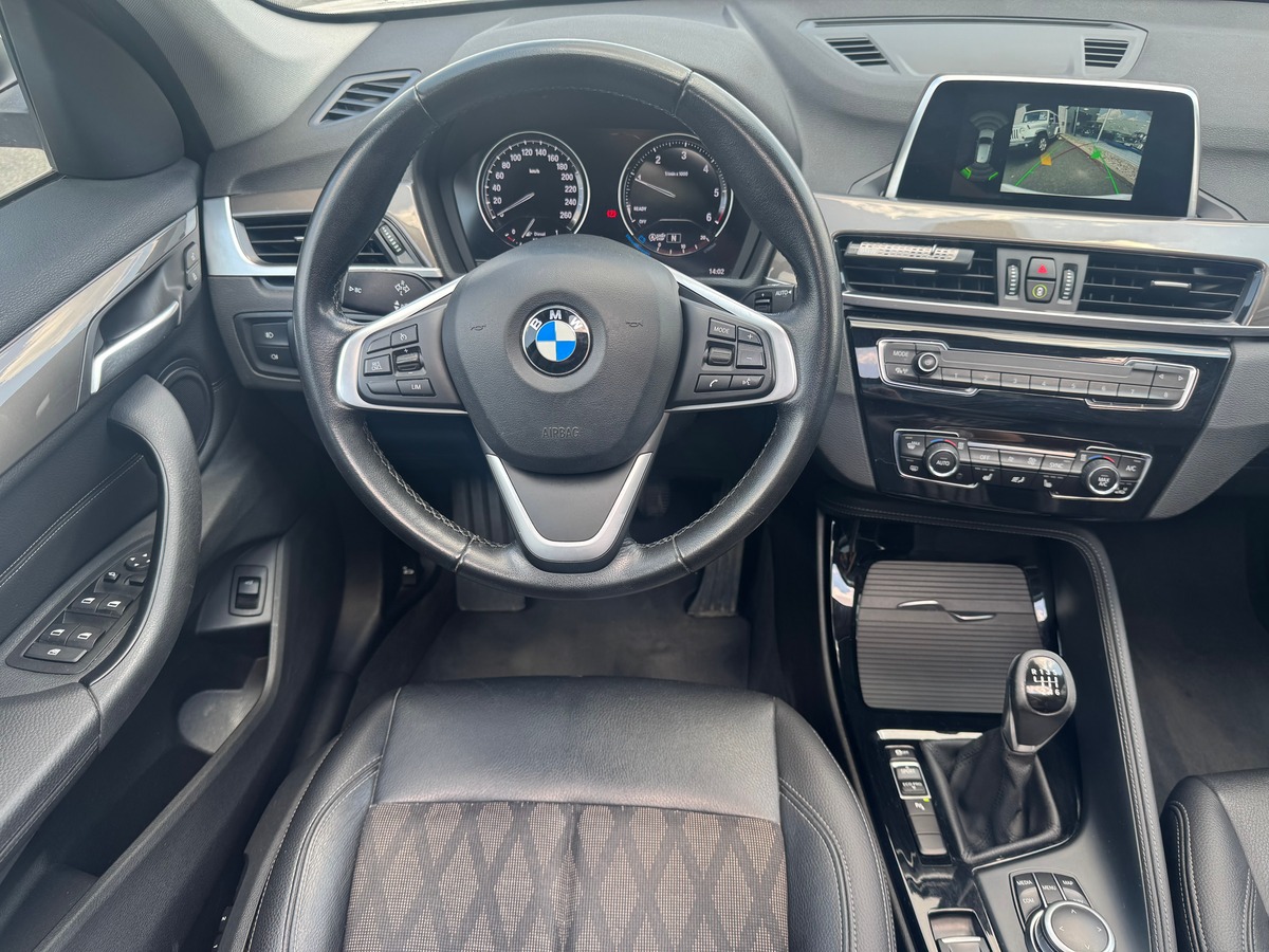 Bmw X1 116 | X-Line sDrive | Toit panoramique | Caméra recul | Régulateur vitesse | Siéges chauffant