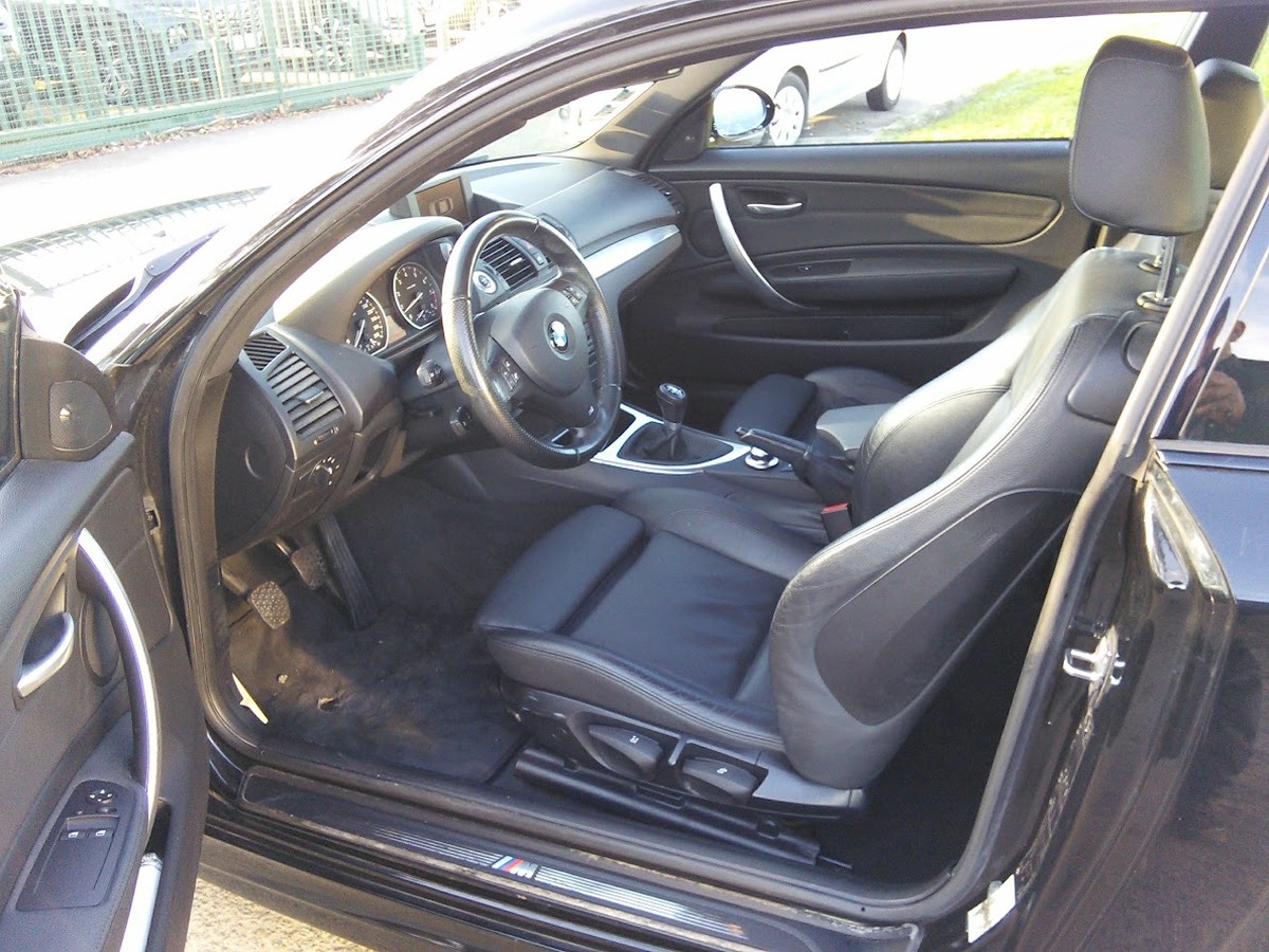 Bmw Série 1 Coupé 135i 3.0 i 24V 306 Pack M - HIStorique entretien et revision faite