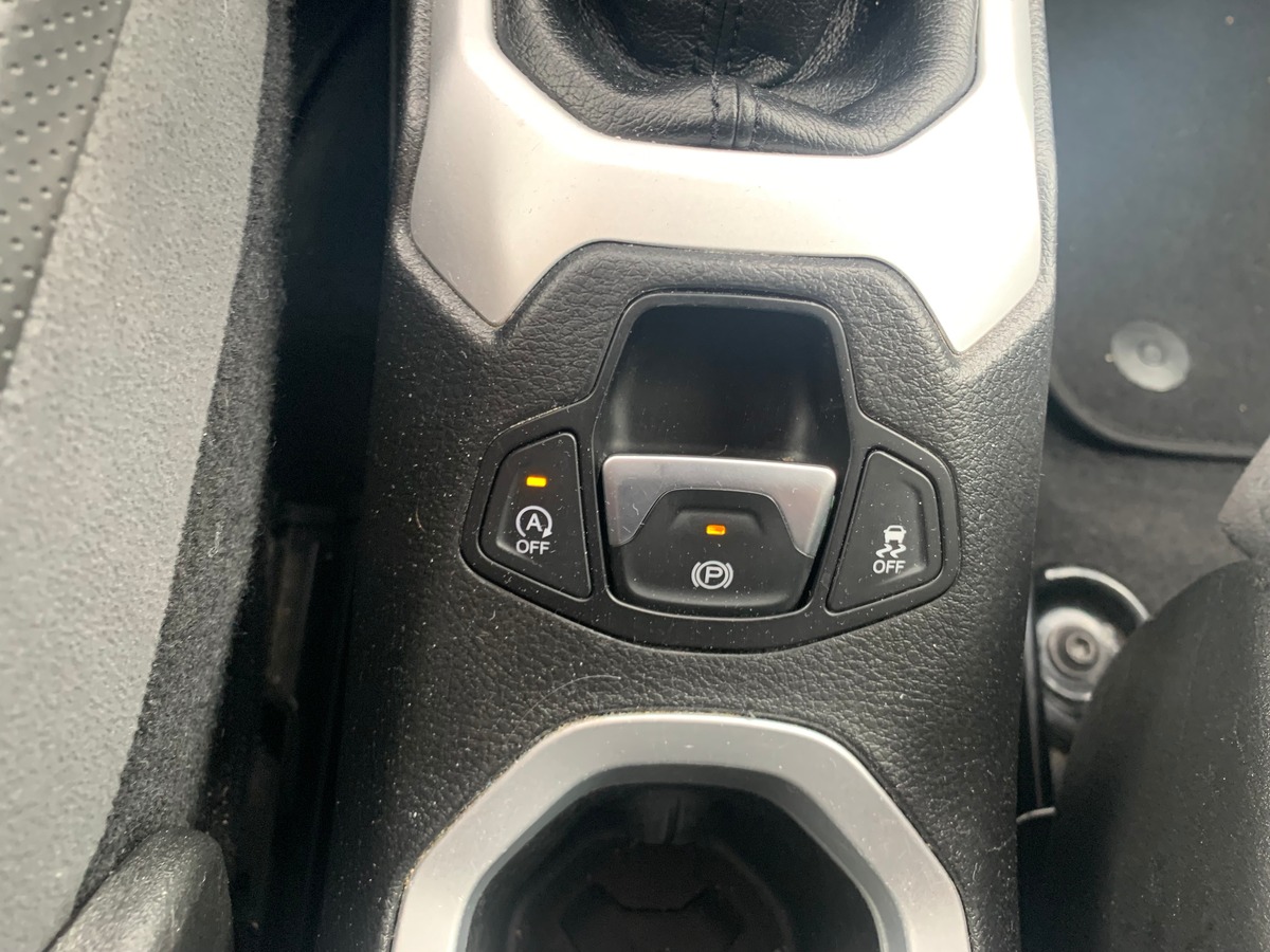 Jeep Renegade 120 chevaux | Régulateur de vitesse | Radar de recul | Bluetooth | Cuir | GPS