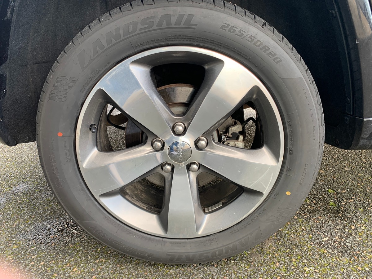 Jeep Grand Cherokee 250 ch | Overland | Toit ouvrant panoramique | Caméra de recul | Attelage