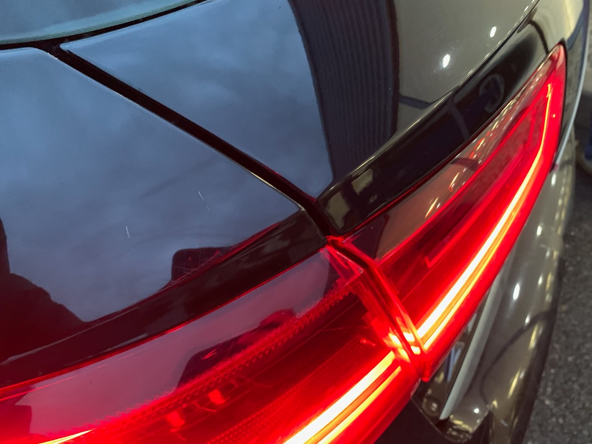 Audi A6 Avant 190 | S-line | Chauffage des sièges avant | Régulateur de vitesse | Coffre électrique