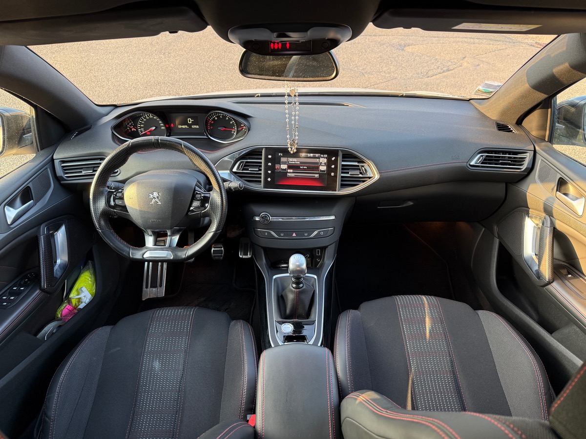 Peugeot 308 1.2L PureTech 130ch Gt line S&S, courroie remplacée