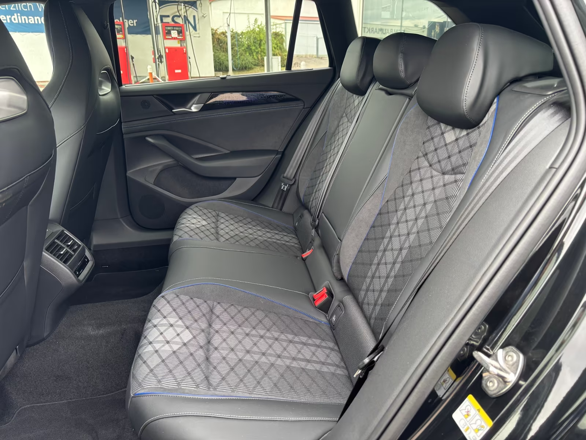 Volkswagen Passat SW 2.0 TDI EVO 150ch R-Line DSG7/Garantie VW 11/2029/Pack Black Style