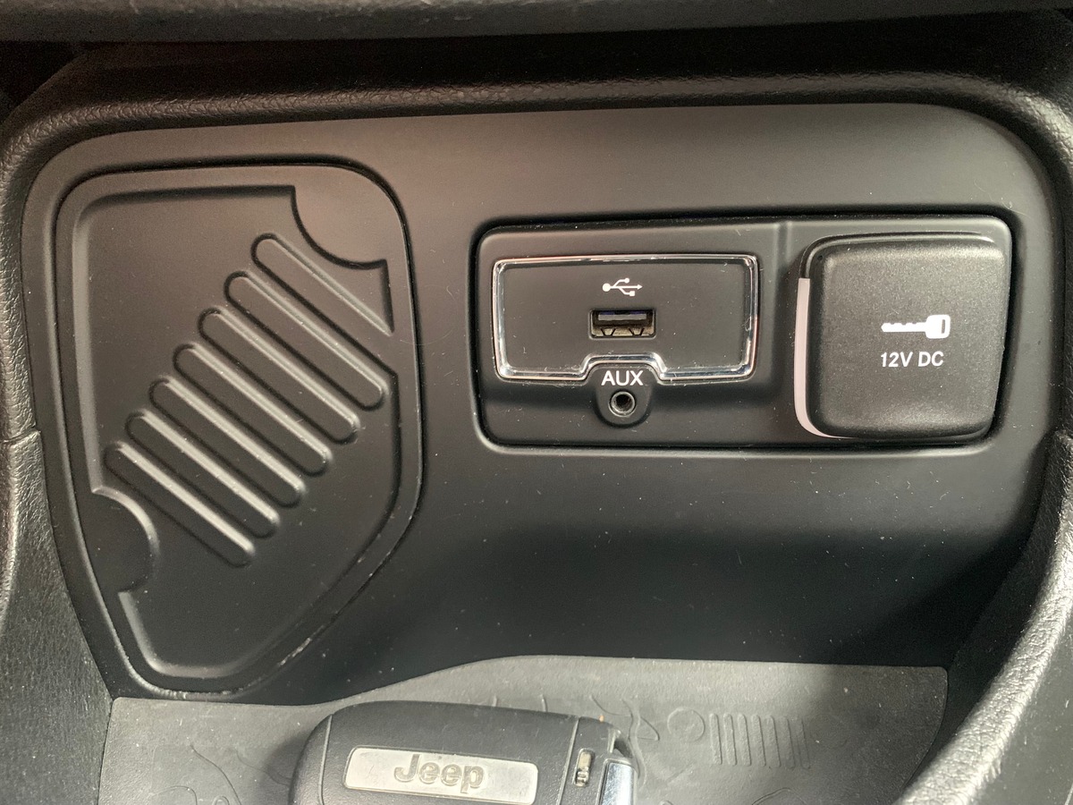 Jeep Renegade 120 chevaux | Régulateur de vitesse | Radar de recul | Bluetooth | Cuir | GPS