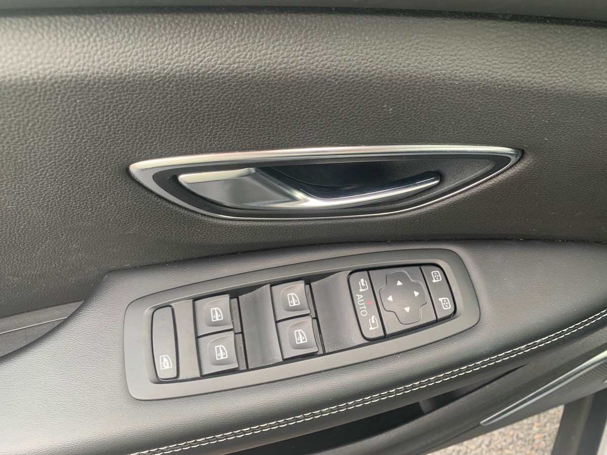 RENAULT Grand Scenic 160 | INITIALE PARIS | 7 places | Toit Panoramique | Caméra recul | PHARES LED