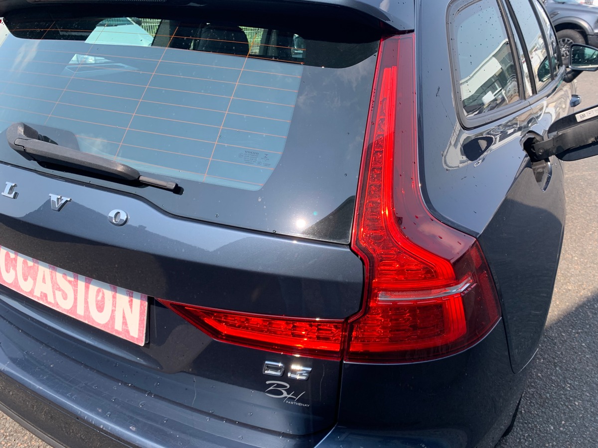 Volvo V60 150 ch | Business Excecutive | Caméra recul | Apple car Play | Cuir | Régulateur vitesse