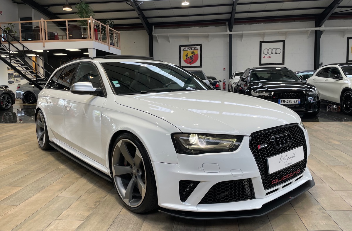 Audi RS4 AVANT V8 4.2 FSi 450 S-TRONIC7 - TOIT OUVRANT / LIGNE MILTEK - SUIVI CONSTRUCTEUR