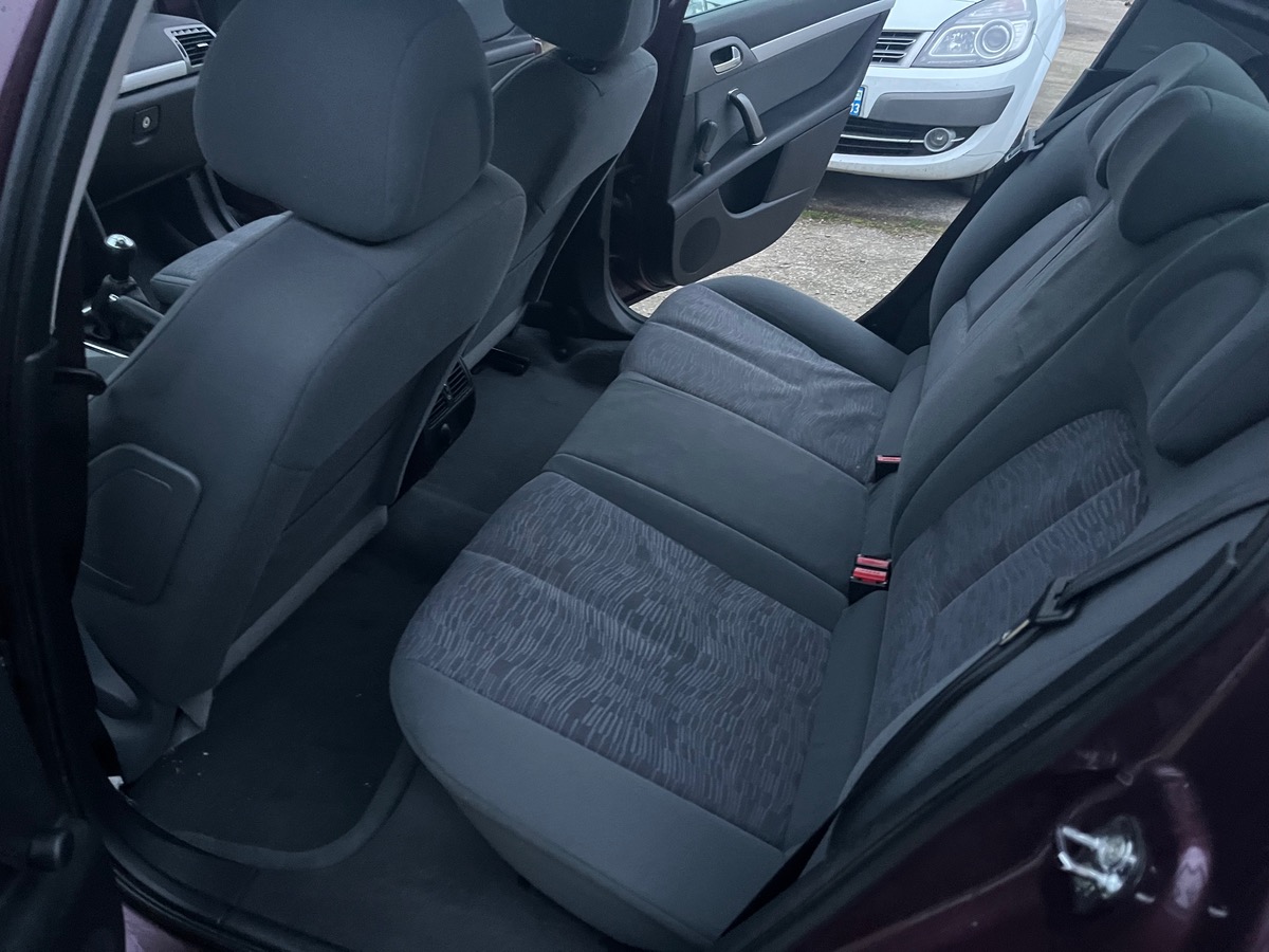 Peugeot 407 1.6 hdi 120060KM