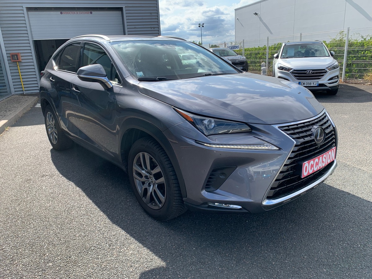 Lexus NX 300h 155 chevaux | Luxe | AWD | Caméra recul | Régulateur vitesse | GPS | Siéges chauffants