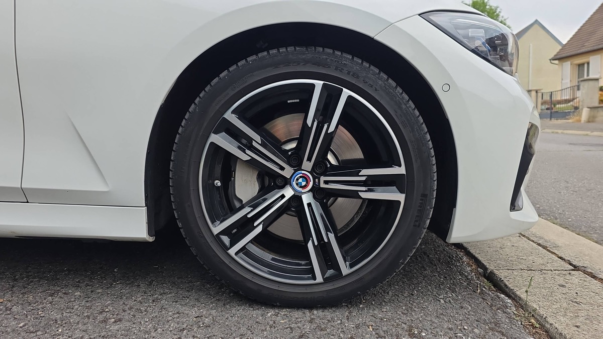 Bmw Série 3 Touring 330d G21 (286 ch)