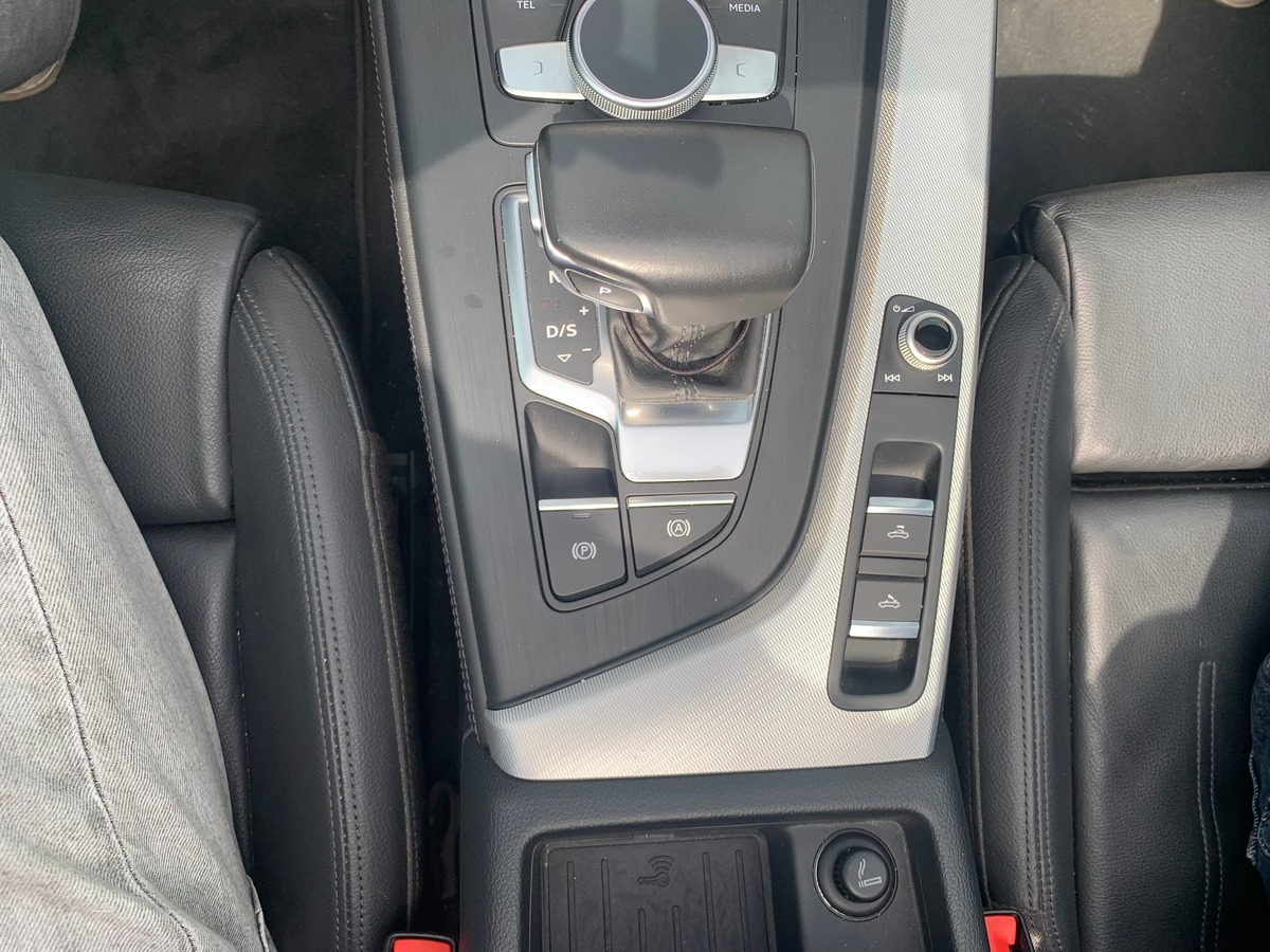 Audi A5 Cabriolet 190 ch | Design Luxe | Caméra de recul | Cuir | Drive select | Régulateur vitesse